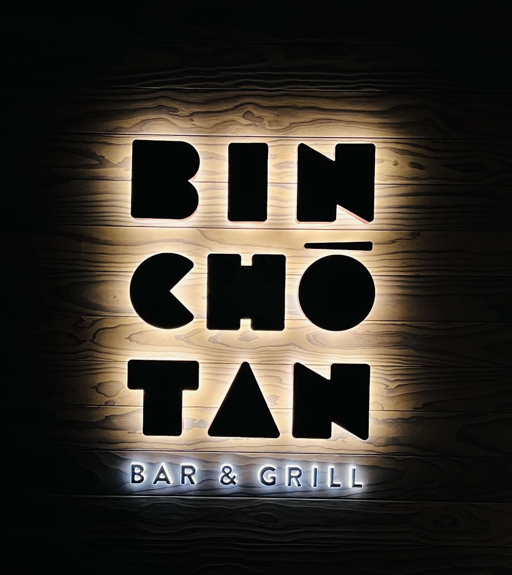 Binchotan Bar and Grill at Fairmont Orchid.